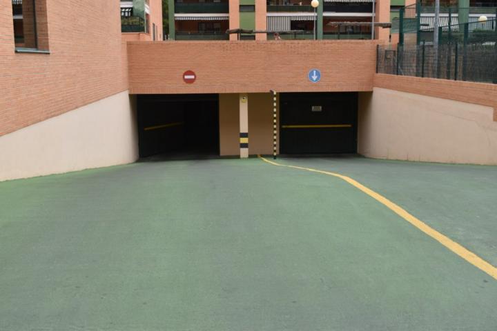 Parking en venta en Paterna, URB. CASAS VERDES photo 0