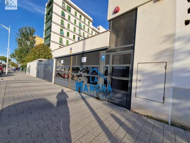 Garaje en venta en Albacete, Imaginalia photo 0
