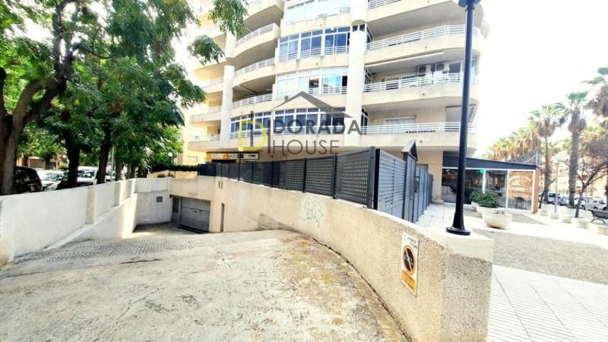 Parking en venta en Salou, Barenys photo 0