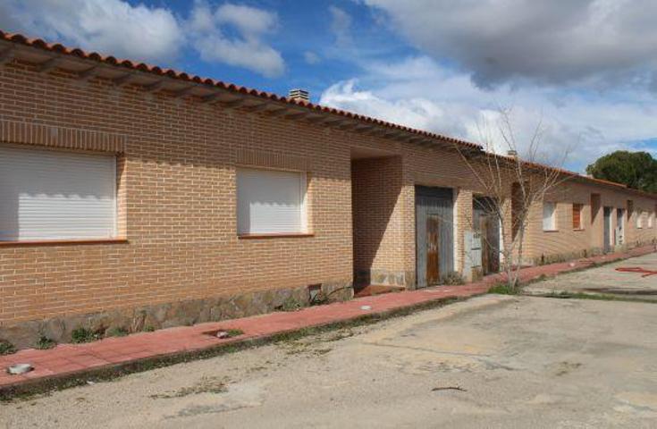 Chalet en venta en Erustes, Calle Cebolla, 45540 photo 0