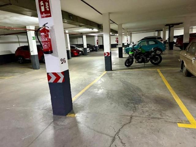 Parking en venta en Fuenlabrada, Calle de Leganés, 28945 photo 0