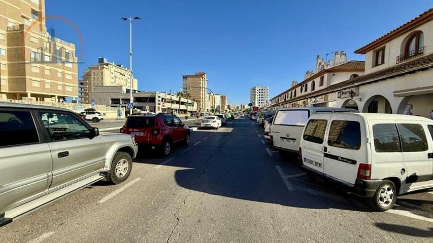 Garaje en venta en La Manga del Mar Menor, Playa del Galán photo 0