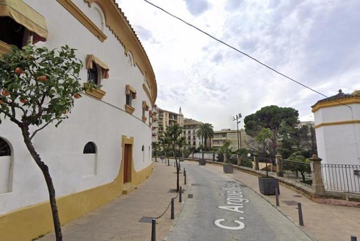 Piso en venta en Linares, Centro Ciudad photo 0