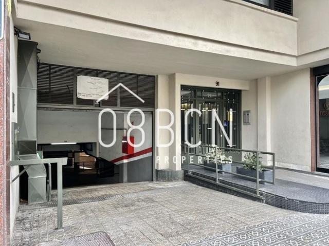 Garaje en venta en Barcelona, Eixample - Eixample Derecha photo 0