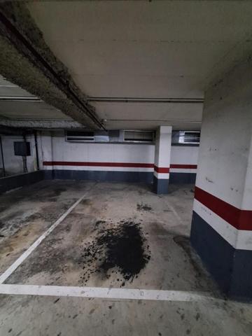 Parking en venta en Barcelona, La Clota photo 0