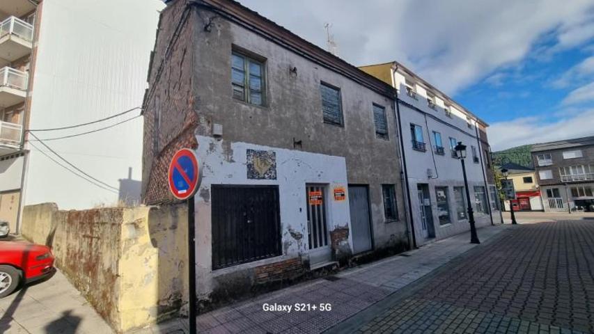 Casa en venta en Fabero, Fabero photo 0