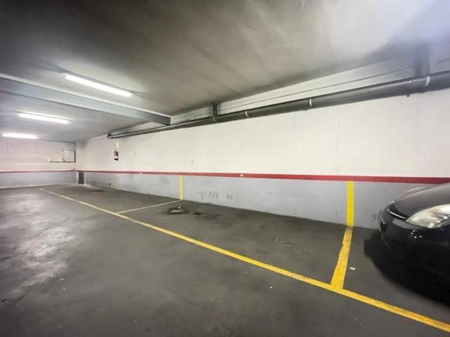 Parking en venta en Santa Coloma de Gramenet, Centre photo 0