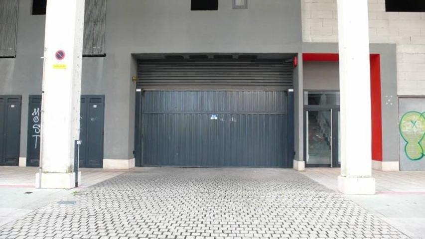 Garaje en venta en Vigo, Navia photo 0