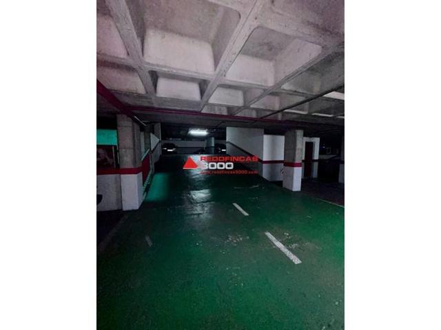 Garaje en venta en Barcelona, El Camp de l'Arpa del Clot photo 0