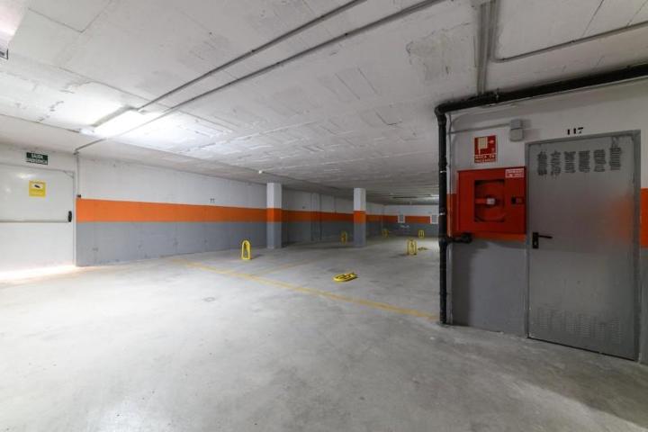 Parking en venta en Monachil, SIERRA NEVADA photo 0