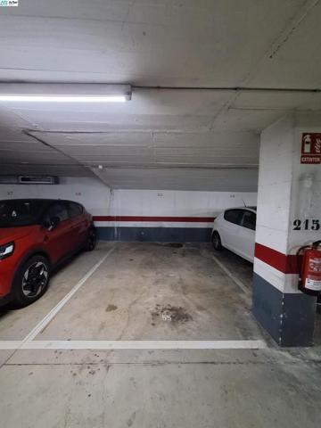 Parking en venta en Barcelona, Horta photo 0