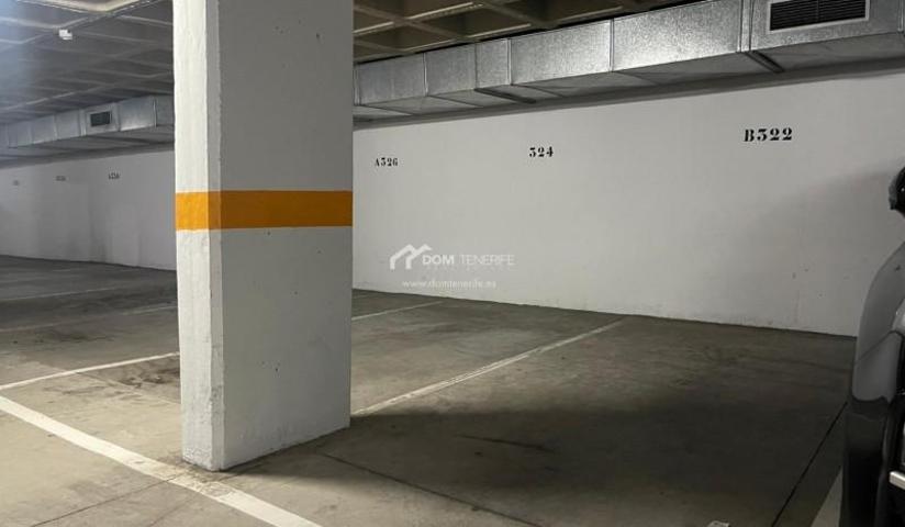 Garaje en venta en Arona, Los Cristianos photo 0