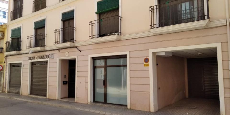 Garaje en venta en Almansa, San Juan photo 0