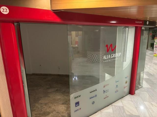 Local comercial en venta en Córdoba, Centro photo 0