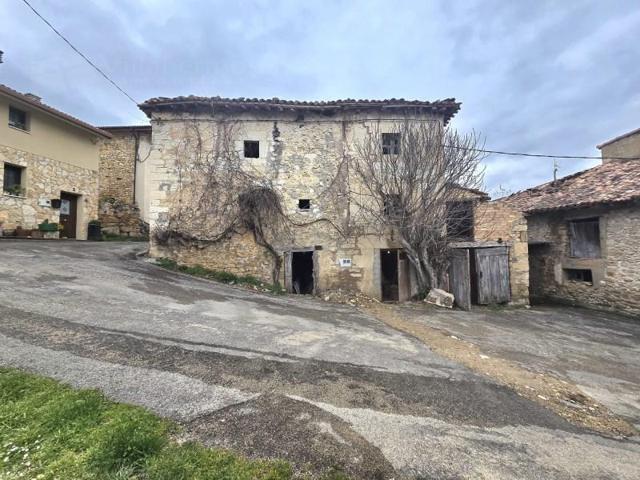 Casas de pueblo en venta en Merindad de Cuesta-Urria photo 0