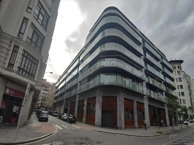 Garaje en venta en Bilbao, Indautxu photo 0