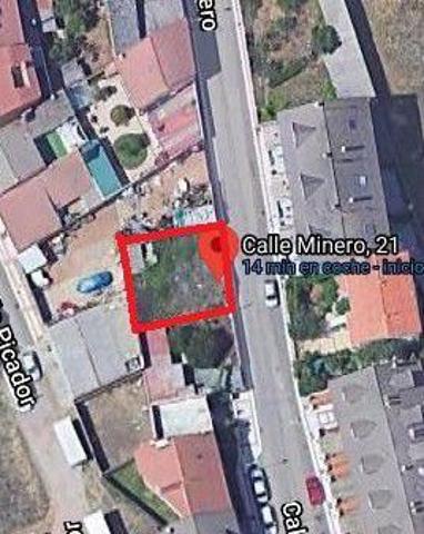 Terreno en venta en Trobajo del Camino, Centro photo 0
