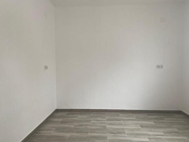 Local comercial en venta en Alcalá de Guadaira, Ambulatorio de Especialidades photo 0