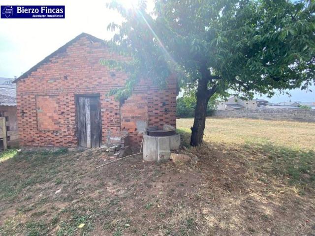 Chalet en venta en Ponferrada, Cuatrovientos photo 0