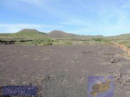 Terreno en venta en Haría photo 0