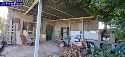 Terreno en venta en Cacabelos, Cacabelos photo 0