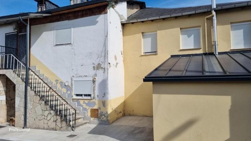 Casa en venta en Villafranca del Bierzo, Vilela photo 0