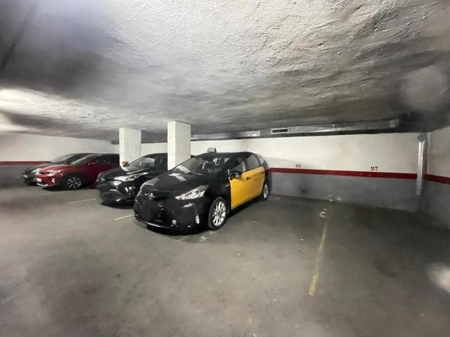 Parking en venta en Santa Coloma de Gramenet, Centre photo 0