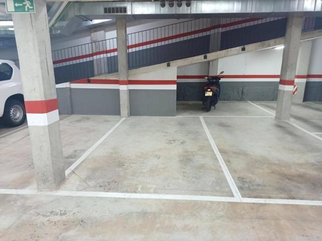 Parking en venta en L'Hospitalet de Llobregat, Centre photo 0