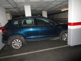 Parking en venta en Barcelona, La Bordeta photo 0