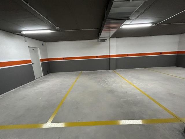 Garaje en venta en Torrent, Zona Avenida al Vedat photo 0