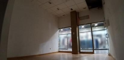 Local comercial en venta en Manresa, Bages photo 0