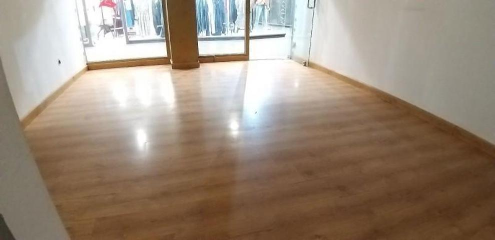 Local comercial en venta en Manresa, Bages photo 0