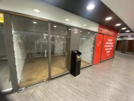 Local comercial en venta en Manresa photo 0