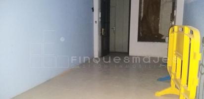 Local comercial en venta en Manresa, Bages photo 0