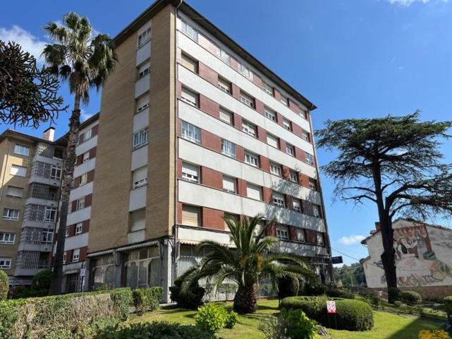 Local comercial en venta en Avilés, Avilés photo 0