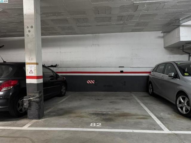 Parking en venta en Barcelona, Horta photo 0
