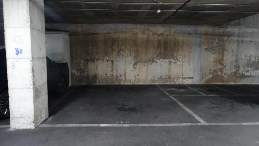 Parking en venta en Barcelona, La Vila Olímpica del Poblenou photo 0