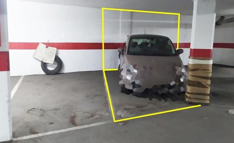 Garaje en venta en Córdoba, Av. Barcelona - Viñuela - Rescatado photo 0