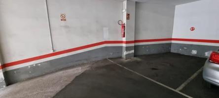 Parking en venta en Barcelona, Les Corts photo 0