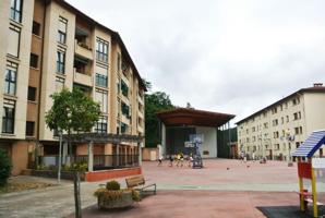 Local comercial en venta en Eskoriatza, Eskoriatza photo 0