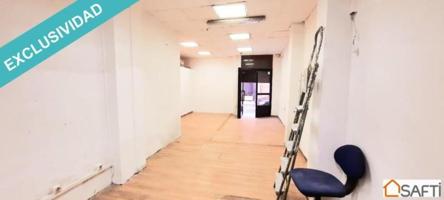Local comercial en venta en Zaragoza photo 0
