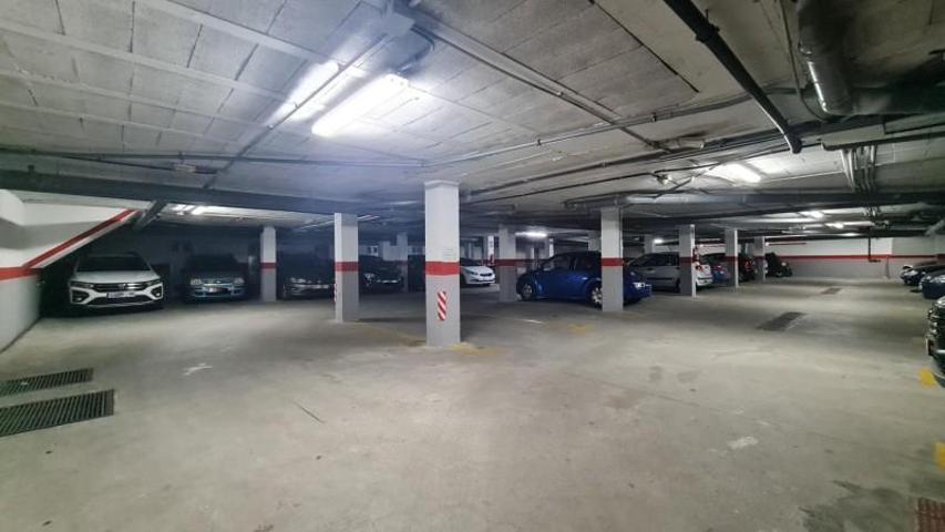 Parking en venta en La Línea de la Concepción, Centro photo 0
