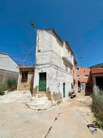 Casas de pueblo en venta en San Martín de Boniches, Castilla la mancha photo 0
