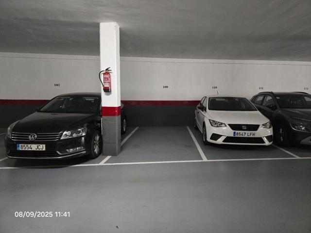 Parking en venta en Barcelona, La Sagrera photo 0