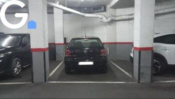 Parking en venta en Barcelona, Sant Martí de Provençals photo 0
