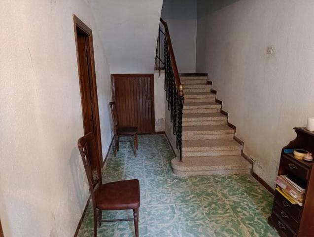 Casas de pueblo en venta en Bádenas, Aragon photo 0