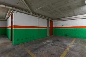 Parking en venta en Terrassa, Sant Pere photo 0