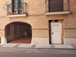 Local comercial en venta en Magallón photo 0