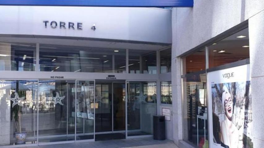 Oficina en venta en Sevilla, Calle Astronomía, 1, 41015 photo 0