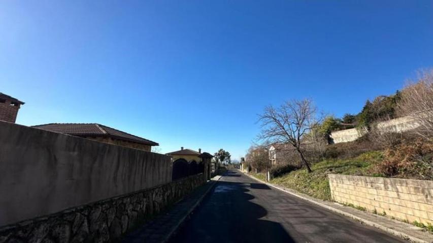 Terreno en venta en Poyales del Hoyo photo 0